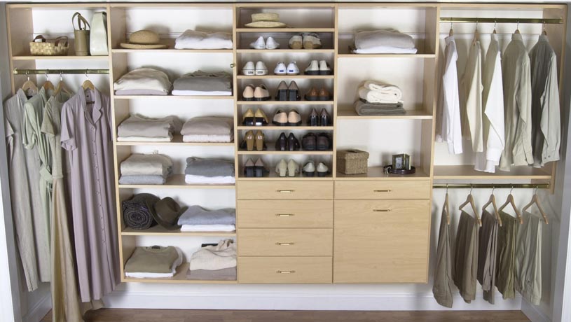 organize-closets-to-attract-buyers