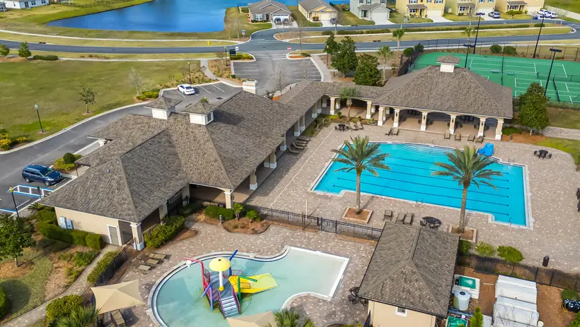 River Glen amenities with pool and clubhouse